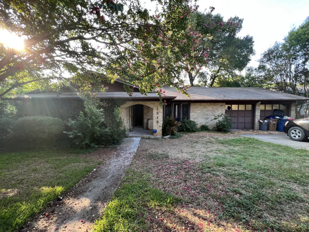Austin Complete Home Renovation by TRS Build - Photo 28