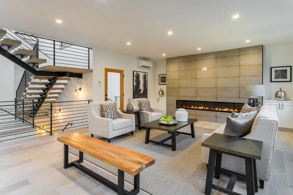 Lounge Area by United Signature Tacoma - Photo 13