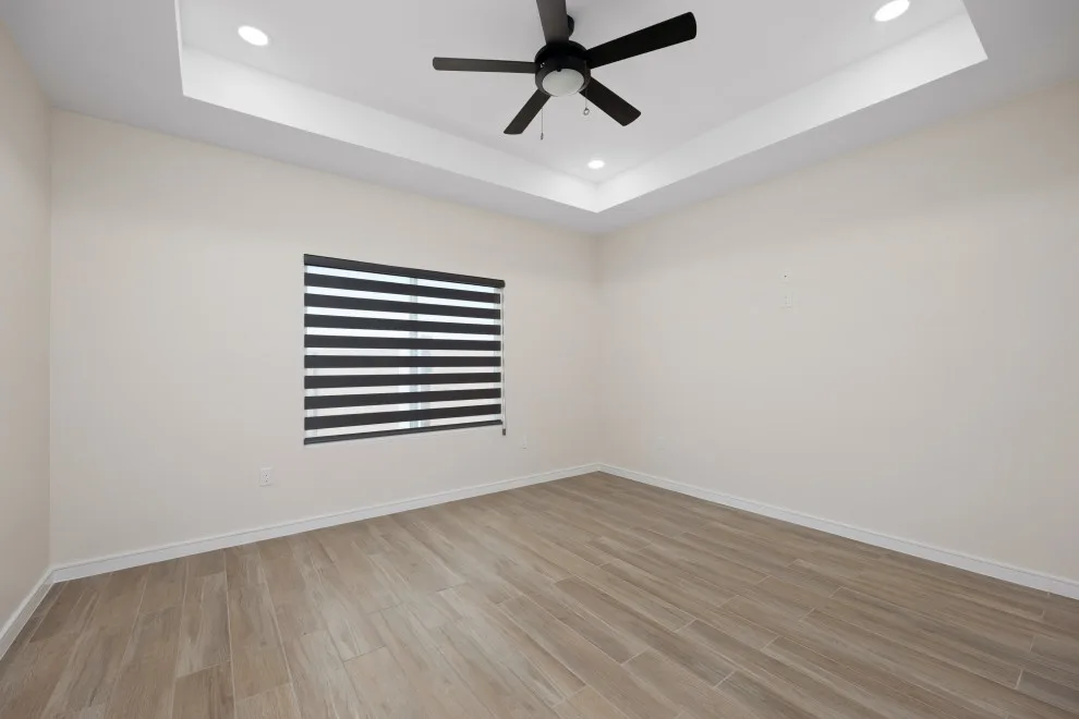 RD Home - Photo 4