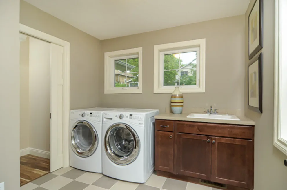 Second Story Addition to Highland Park by TRIO Design And Build - Photo 4