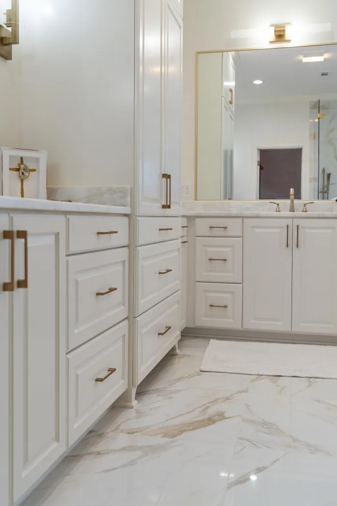 Spacious Master Bathroom by Jackson Construction, Inc. - Photo 8