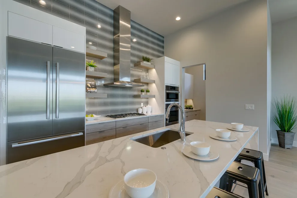 Contemporary Revamp by Solitude Homes - Photo 3
