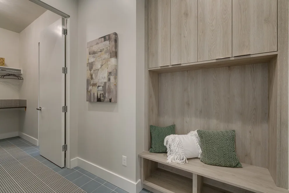 Contemporary Revamp by Solitude Homes - Photo 7