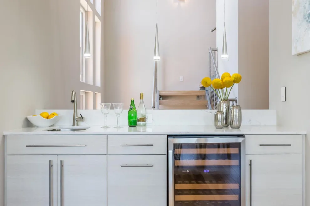 Contemporary Residence with Elegant Design by United Signature Tacoma - Photo 7