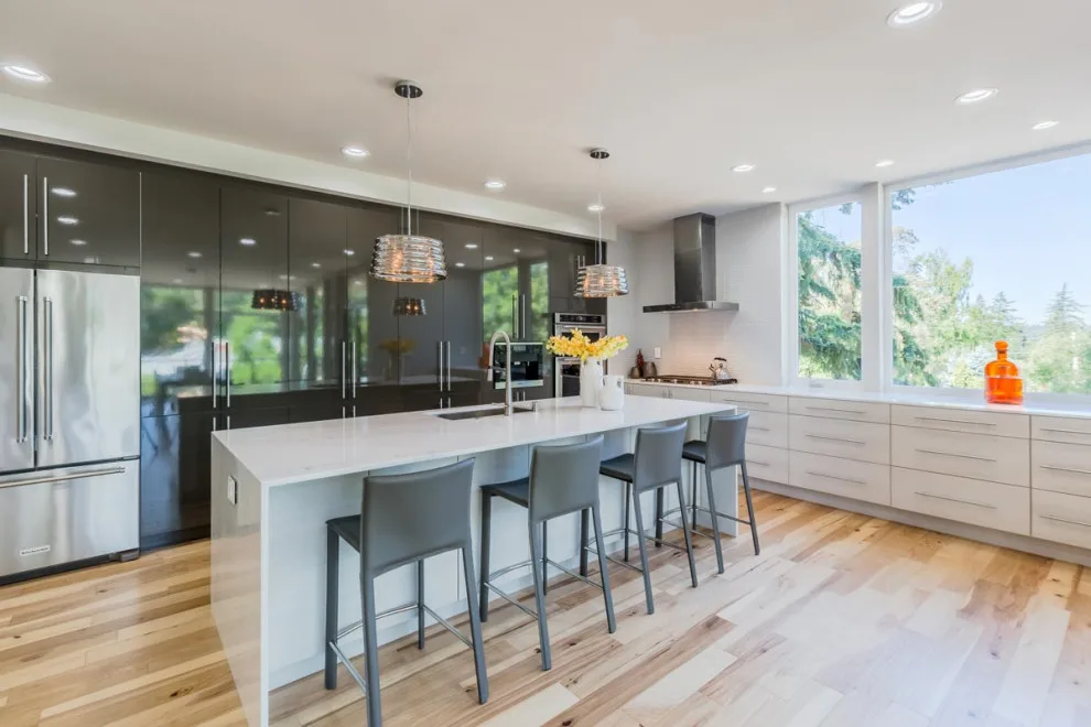 Contemporary Residence with Elegant Design by United Signature Tacoma - Photo 4