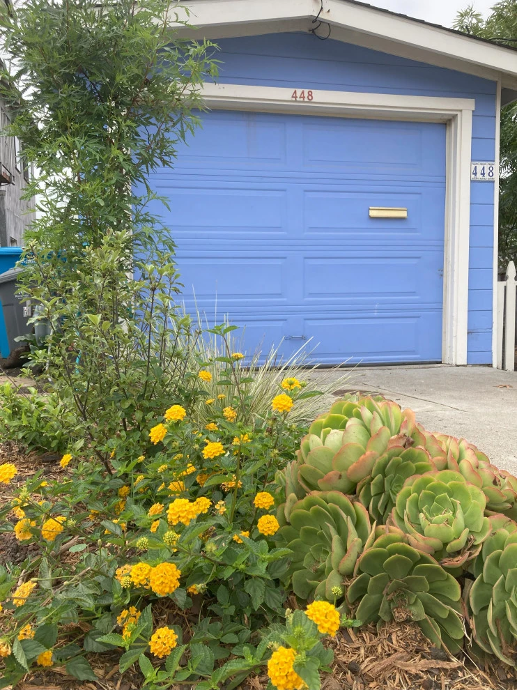 Jennifer Bromme Landscape Design - Photo 10