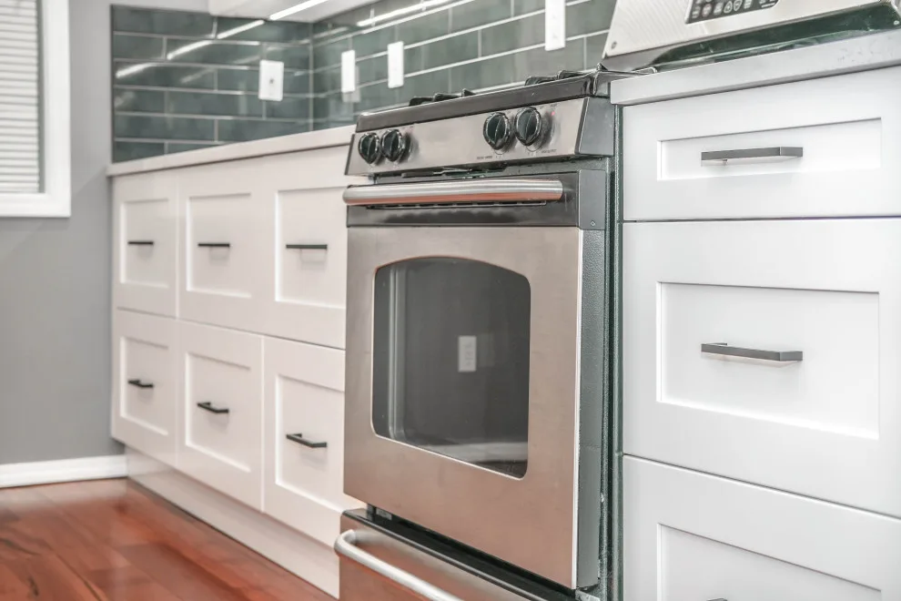 Impressive Easy-Clean Kitchen and Bathroom in Bothell by United Signature - Photo 3