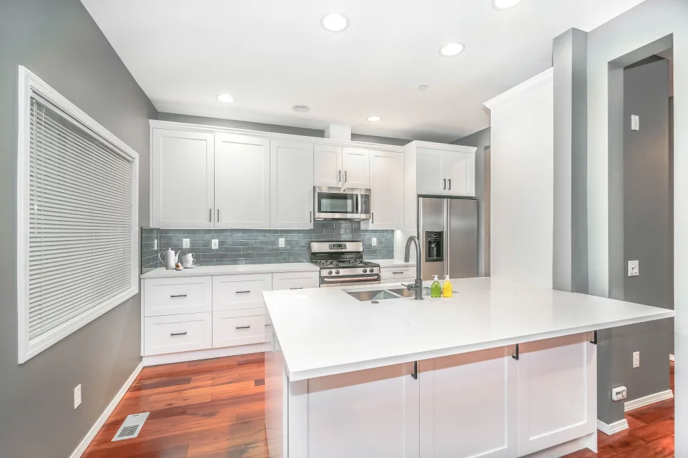 Impressive Easy-Clean Kitchen and Bathroom in Bothell by United Signature - Photo 4
