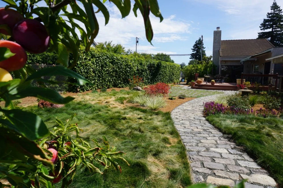 Jennifer Bromme Landscape Design - Photo 11