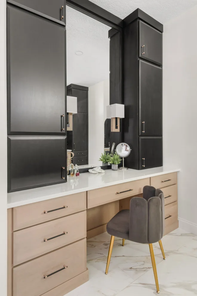 Contemporary Luxury Primary Bathroom by Sarah Kraus Bartelson - S&W Kitchens - Photo 9