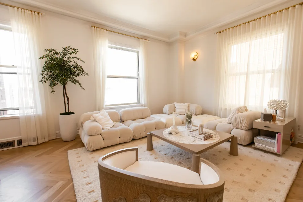 Upscale New York Dining and Living Area by Essential NY - Photo 3