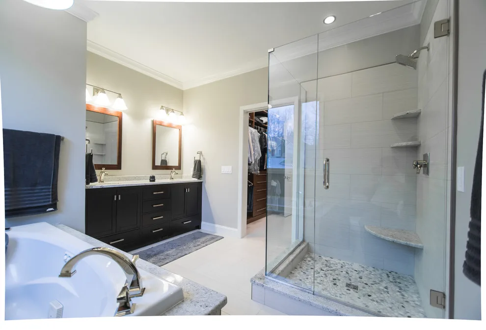 LZ Executive Suite by Labra Design Build - Photo 6