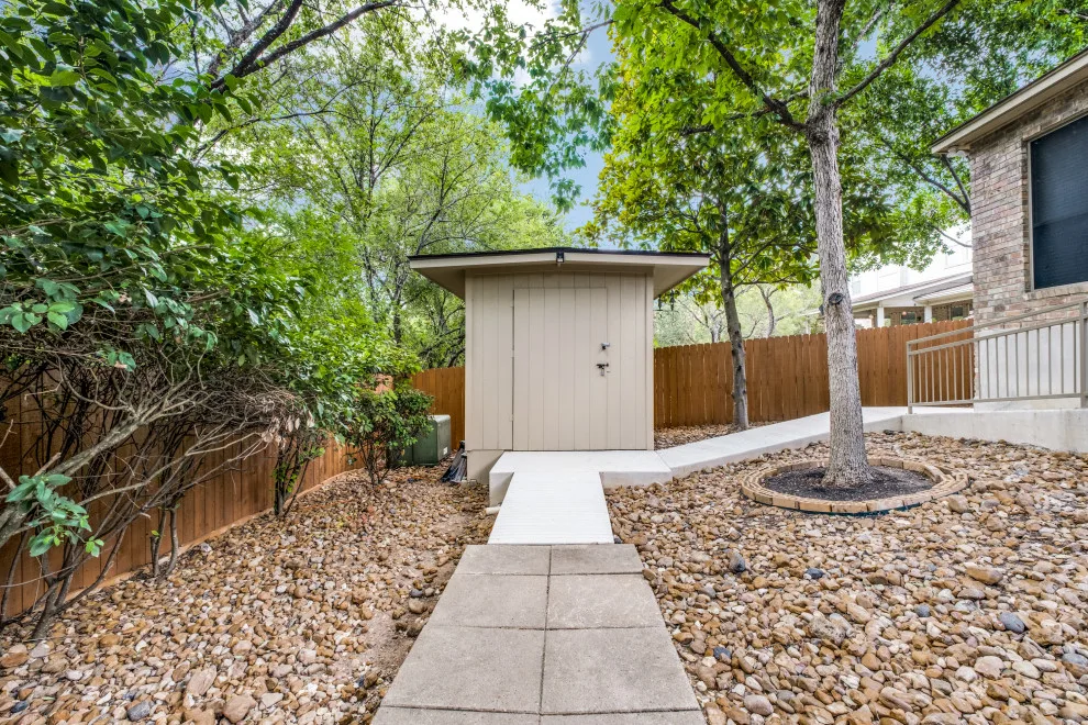 KM Builders - Photo 8