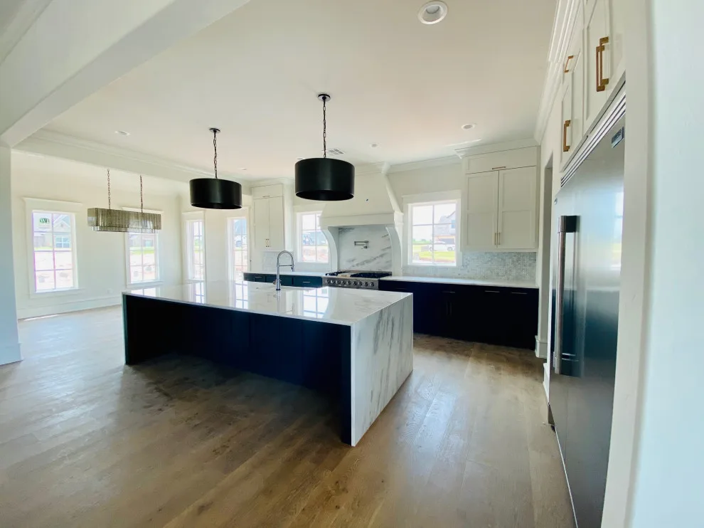 Custom Manor Lake by Byrd Building - Photo 4