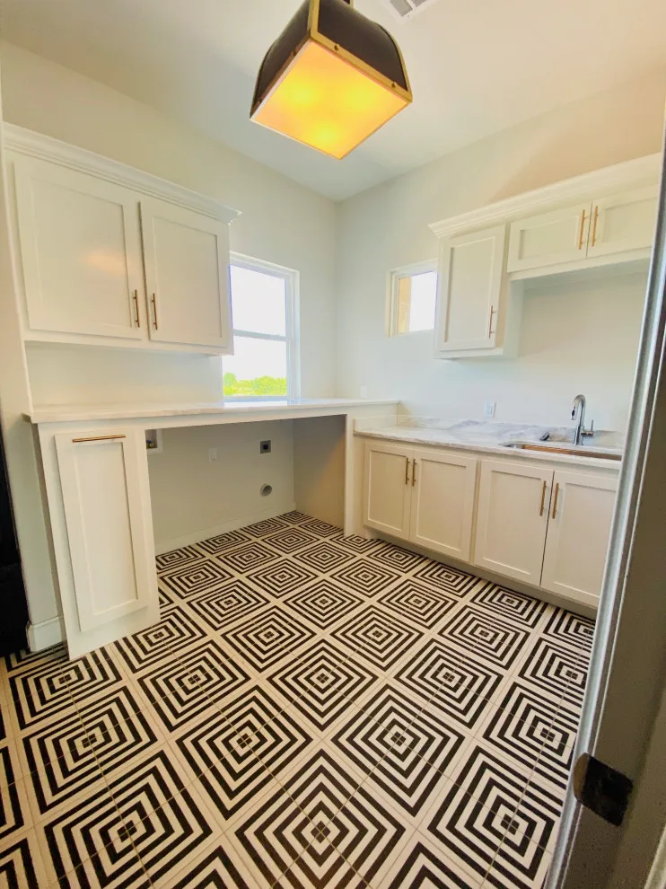 Custom Manor Lake by Byrd Building - Photo 6