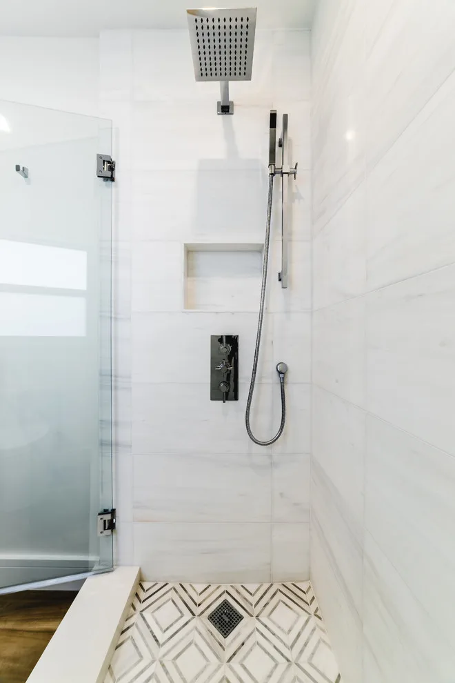 57th Ct Bathroom Renovation by Innovative Design Build, Inc - Photo 7