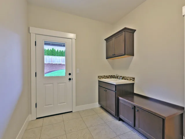 Sherwood, OR Premium High-Performance Residence by Lifestyle Homes, Home Builders - Photo 13