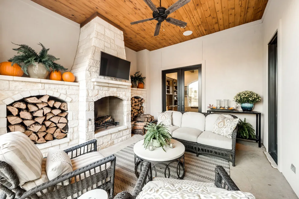 Mediterranean Villa Residence by Atwood Custom Homes - Photo 3