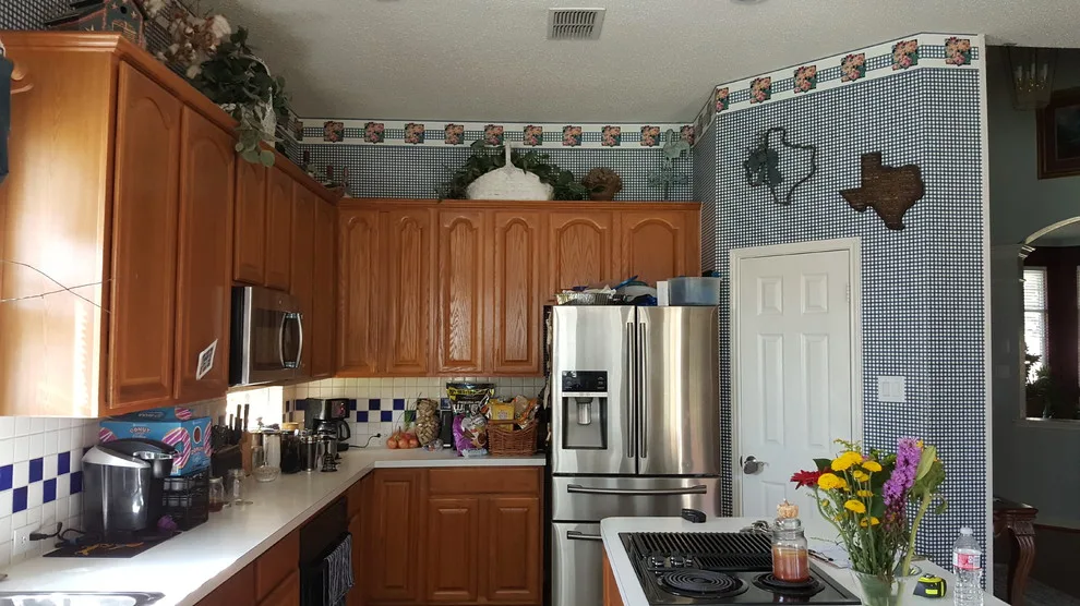 Mediterranean Cuisine by EURO Design Build - Photo 8
