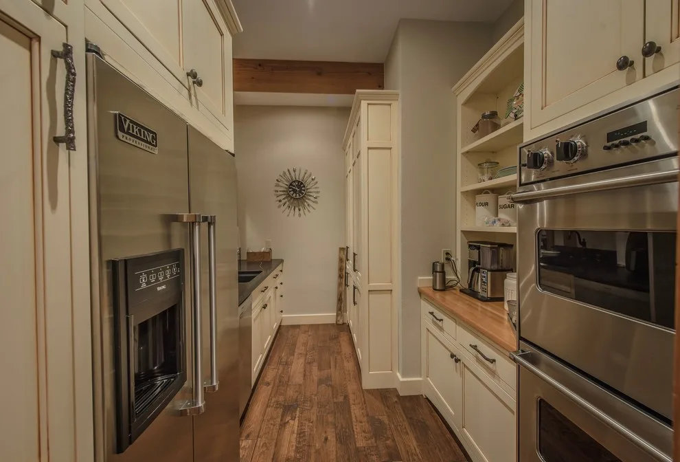 Meredith Residence and Stable by Yankee Barn Homes - Photo 21