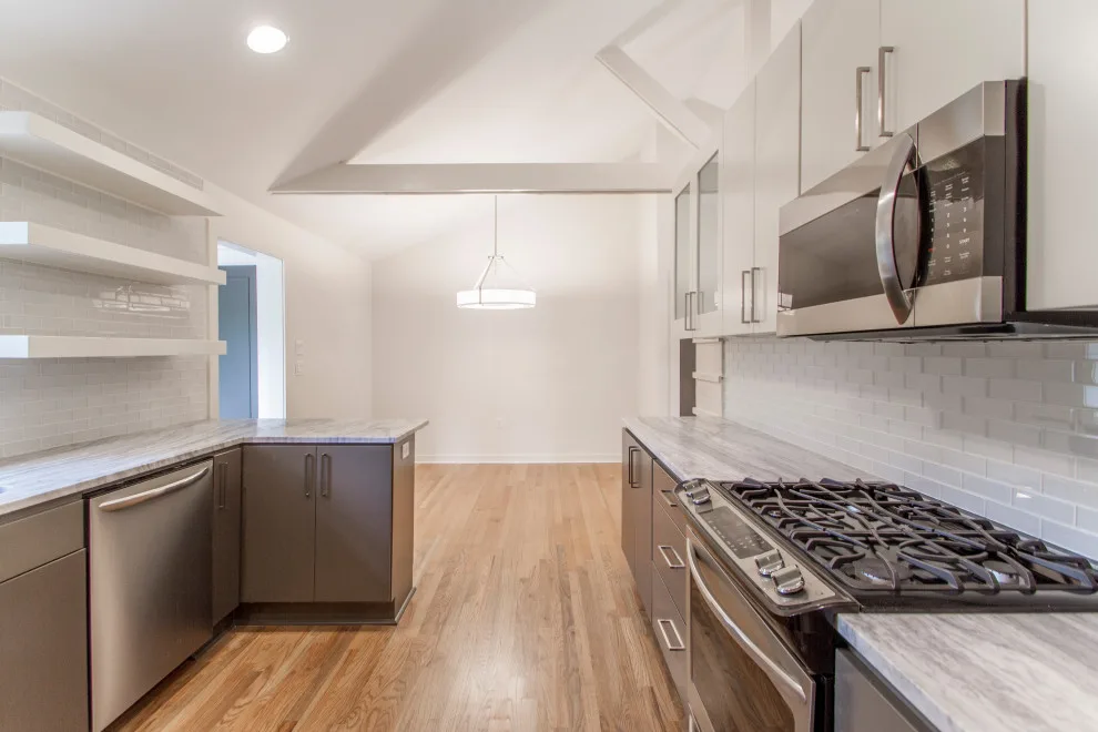 Mid-Century Bungalow by Dwellings, Inc. - Photo 12
