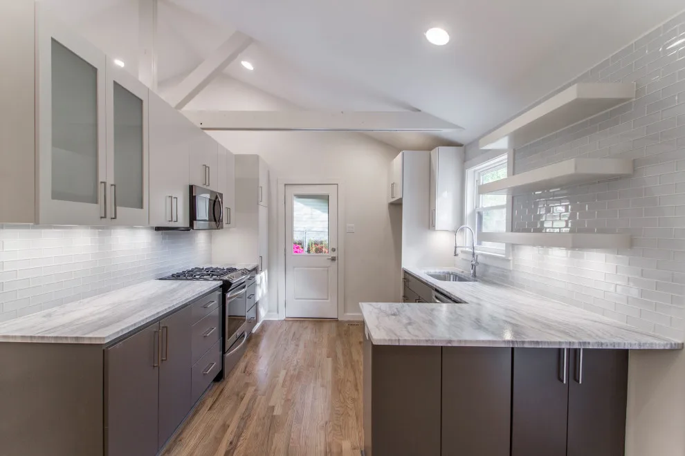 Mid-Century Bungalow by Dwellings, Inc. - Photo 17