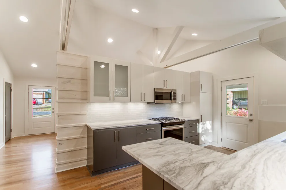 Mid-Century Bungalow by Dwellings, Inc. - Photo 6