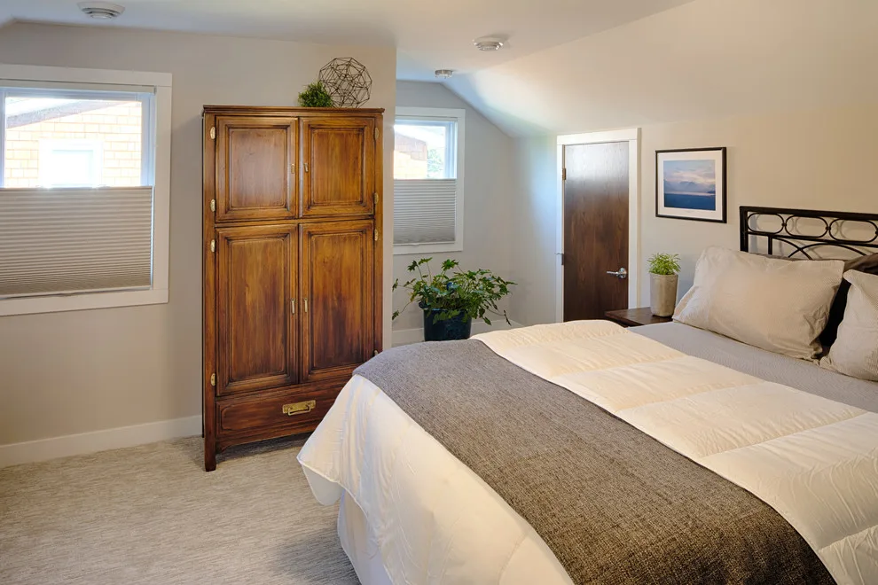 Midcentury Revamp by EdgeWork Design Build - Photo 4
