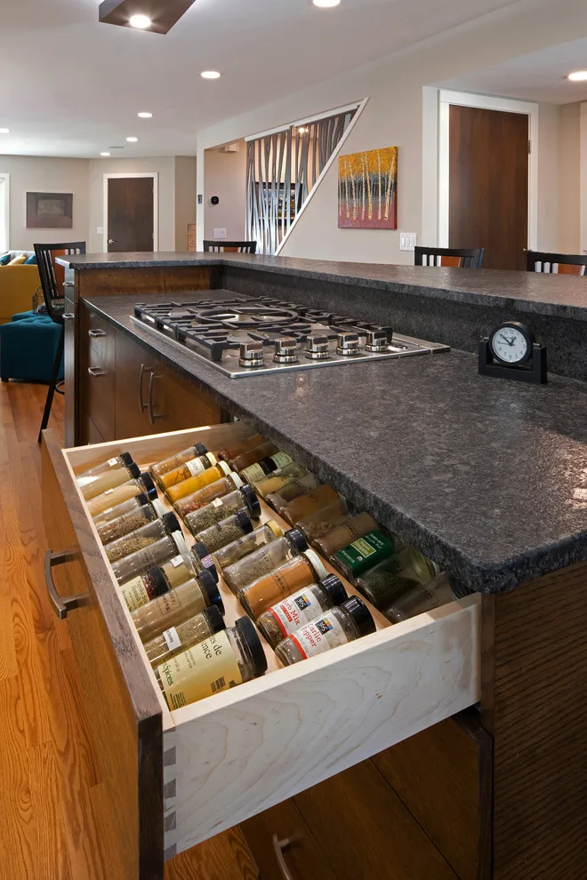 Midcentury Revamp by EdgeWork Design Build - Photo 34