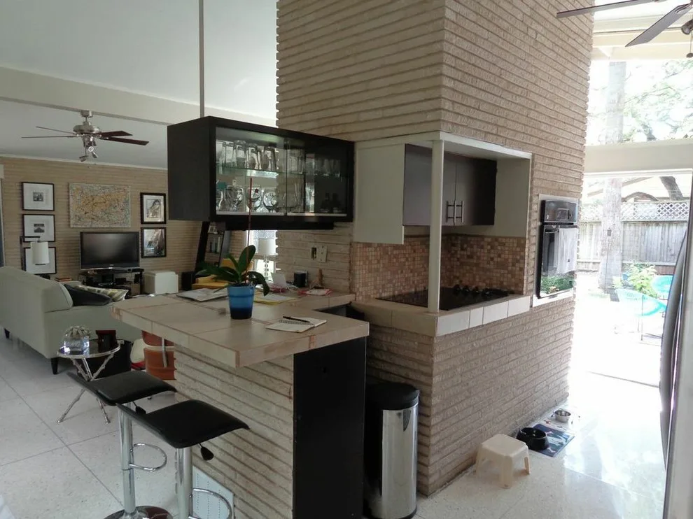Forest Oaks Midcentury Modern Kitchen by Virtuoso Builders - Photo 3