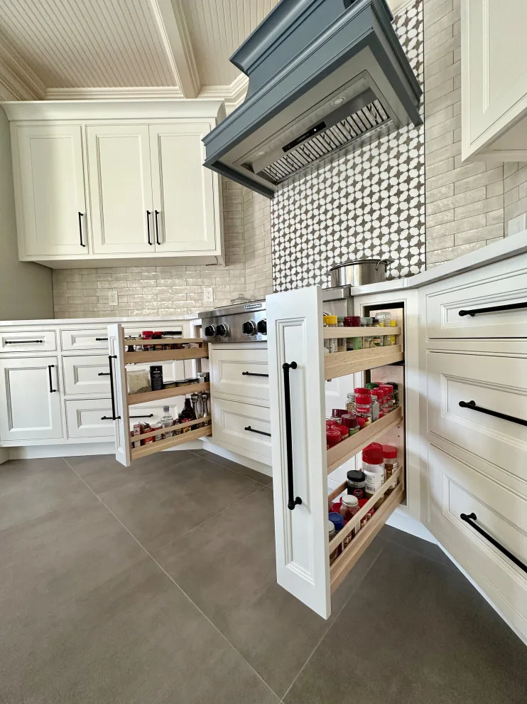 Custom Kitchen on Milton Road by Casey Eves Design - Photo 6
