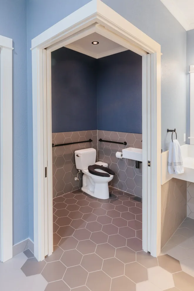 Milwaukie Accessible Home Renovation by Lamont Bros. Design & Construction - Photo 15