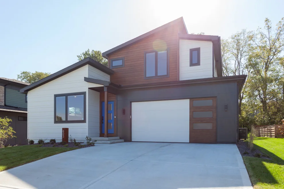 Contemporary 1.5 in Urban North by Owen Homes LLC - Photo 4