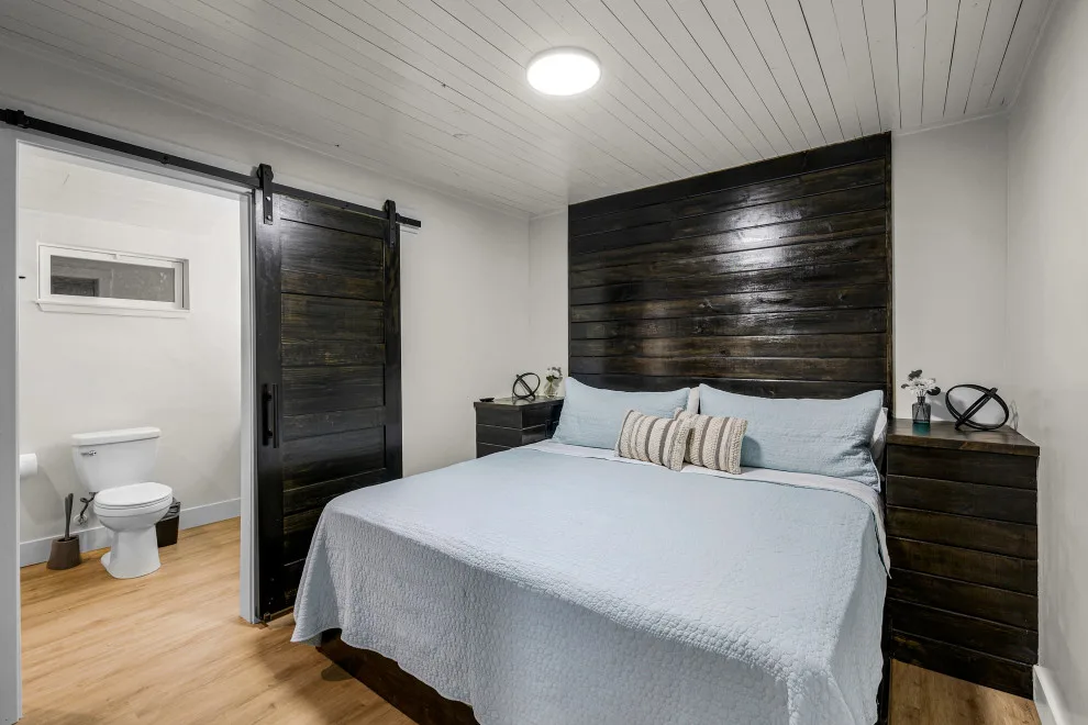 Contemporary Expansion and Renovation in Sevierville by Buildersmith Inc. - Photo 5