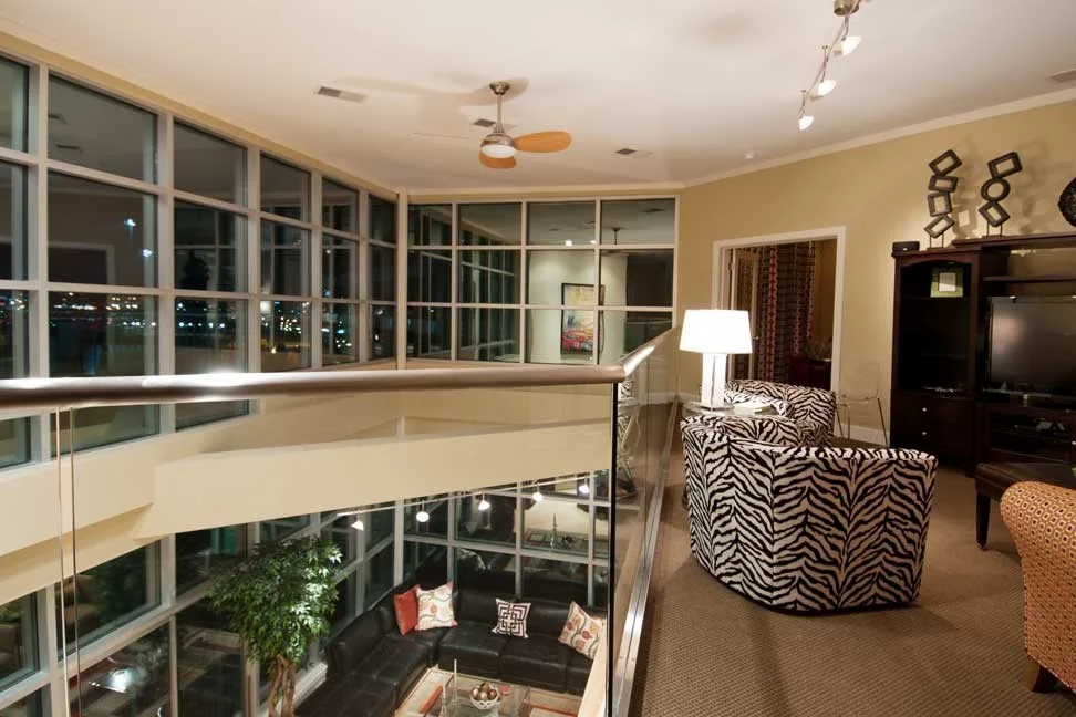 Contemporary Flat by The Lee W. Robinson Company - Photo 7