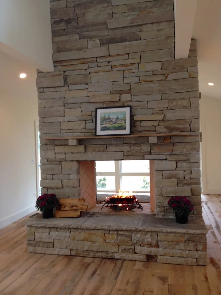 Contemporary Atrium Central Residence by WSM Craft - Photo 11