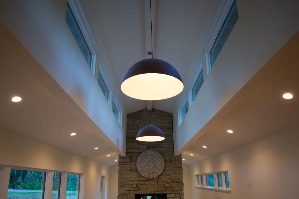 Contemporary Atrium Central Residence by WSM Craft - Photo 14