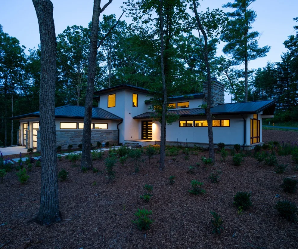 Contemporary Atrium Central Residence by WSM Craft - Photo 5