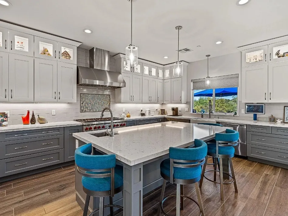 Contemporary Barndominium by Buildersmith Inc. - Photo 12