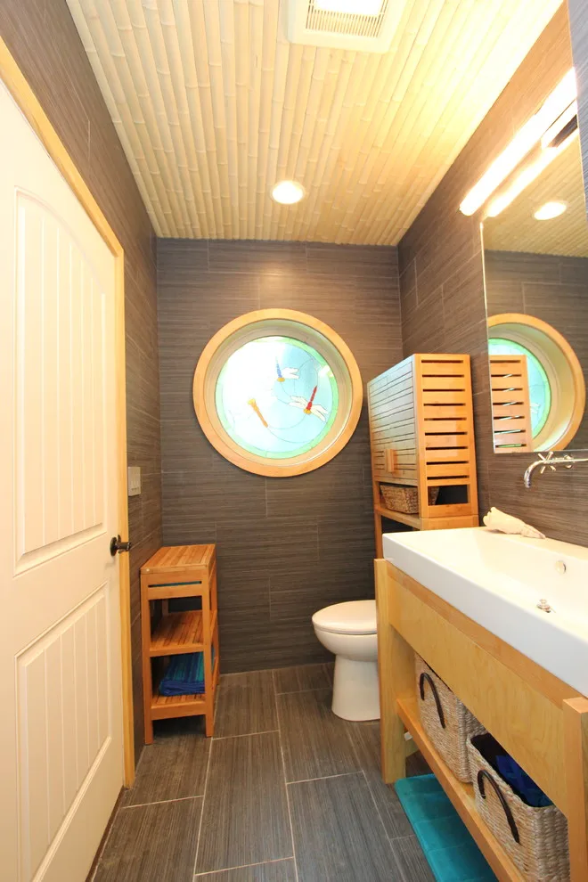 Contemporary Bathroom by Bobby Sanders -- Sanders Design Build - Photo 3