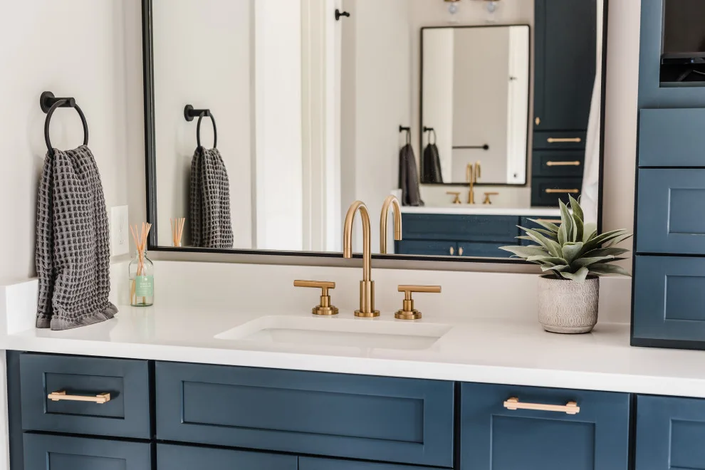 Contemporary Bath Makeover by Craft And Trade Renovations LLC - Photo 27