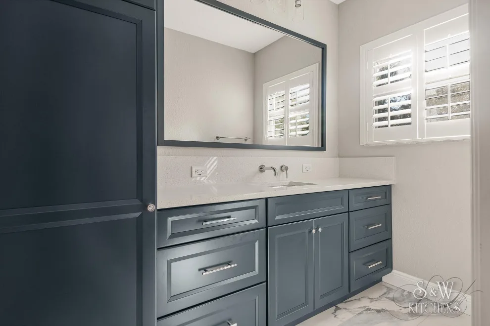 Contemporary Blues Luxury Bathroom by Sarah Kraus Bartelson - S&W Kitchens - Photo 8