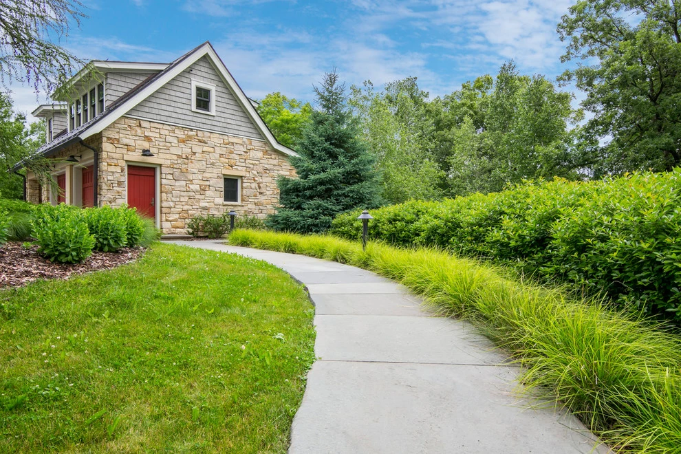 Estate Landscape by Landscape Renovations, Inc. - Photo 5