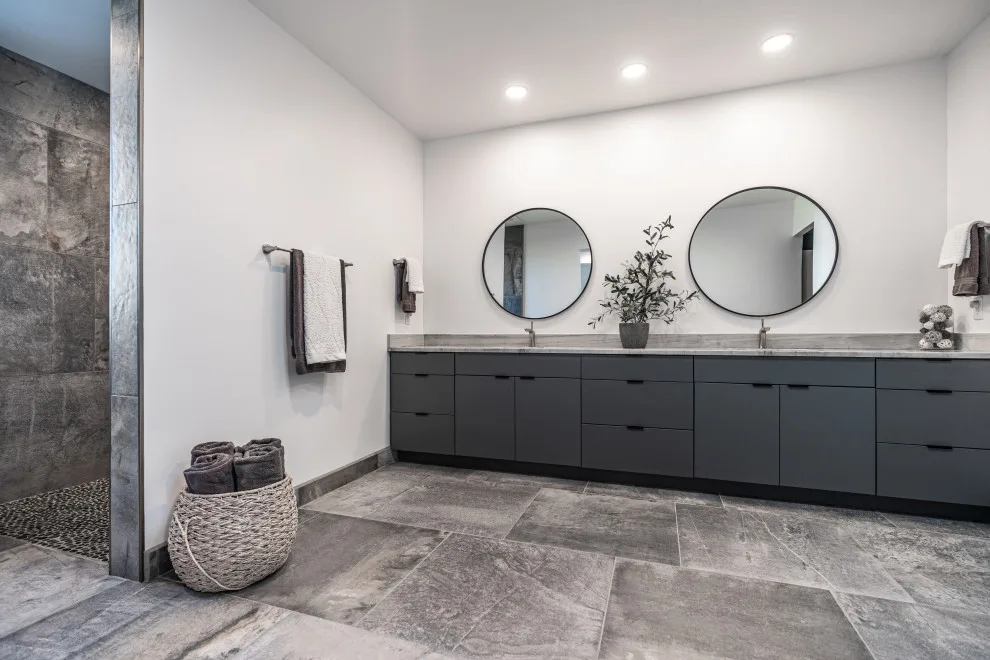 Contemporary Desert Custom Residence | Las Cruces, NM by West Mesa Builders - Photo 15