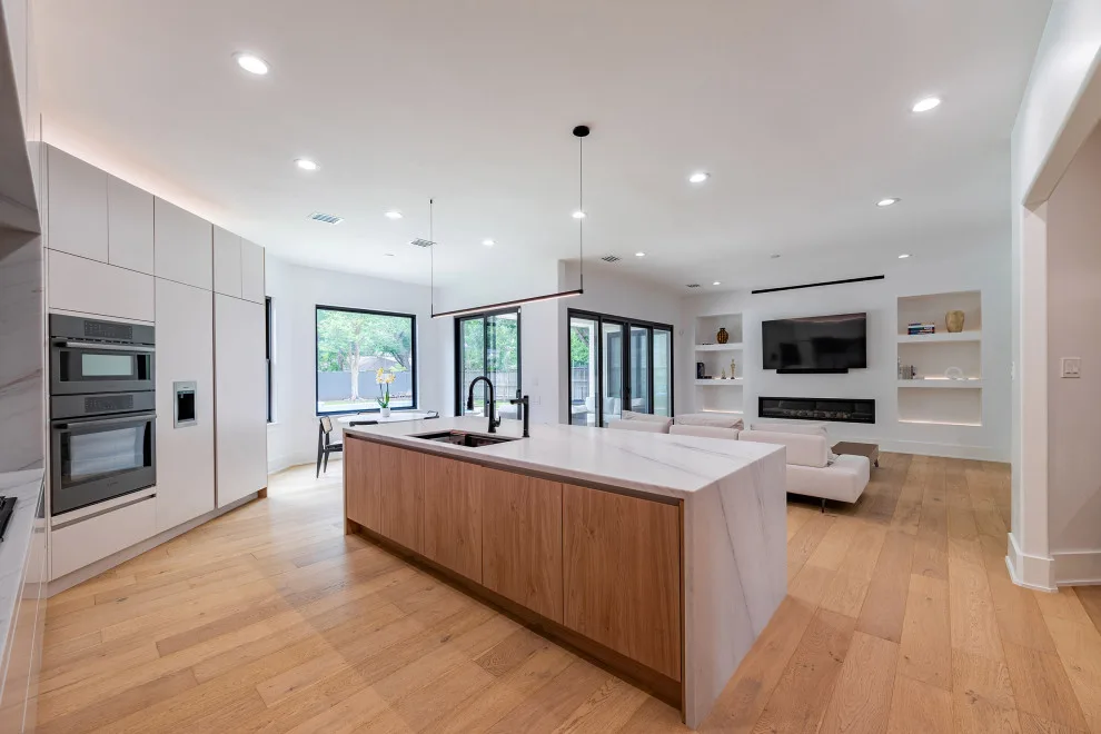 Contemporary Upgrade Complete Renovation by JoJo Wong Design And Build - Photo 10
