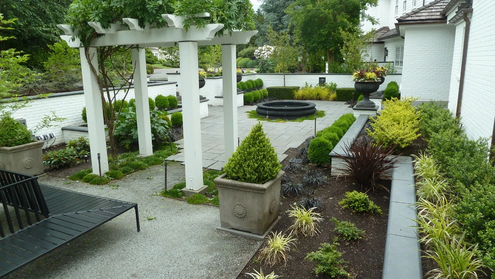 Medina Residence by Lankford Associates Landscape Architects - Photo 9