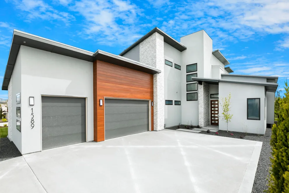 Modern House Construction by Solitude Homes - Photo 36