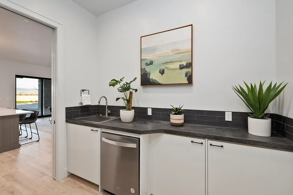 Modern House Construction by Solitude Homes - Photo 28