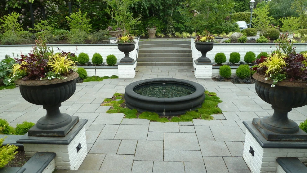 Medina Residence by Lankford Associates Landscape Architects - Photo 5