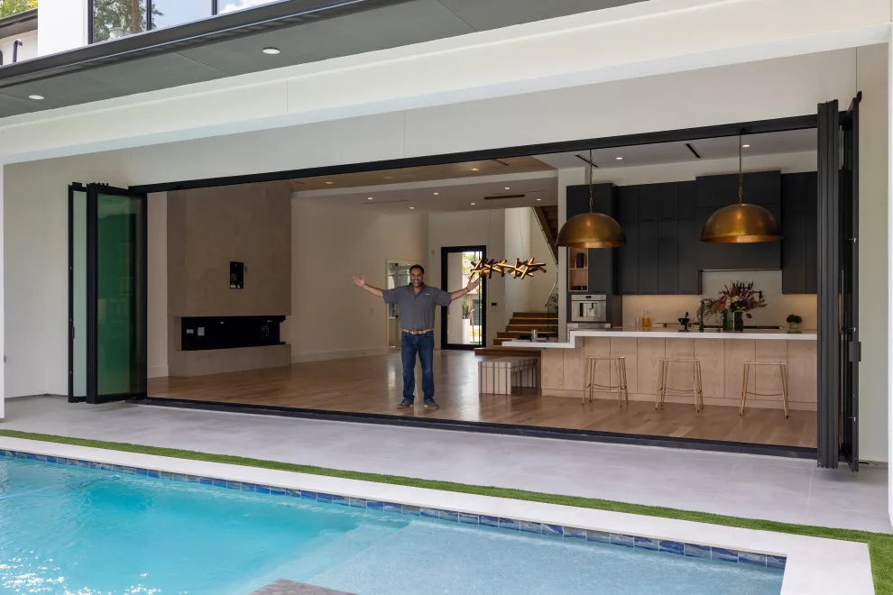 Contemporary Interior Design Tailored Home Construction by JoJo Wong Design And Build - Photo 26